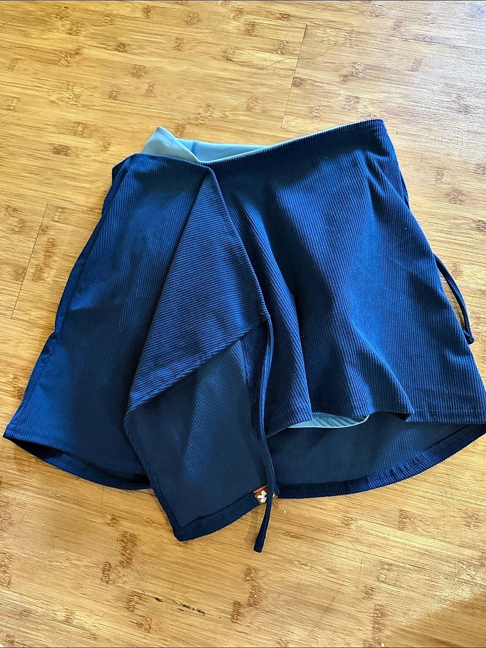 GRLSWIRL Padded Skate Skort